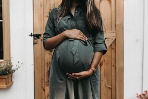 9 essentials in jouw zwangerschapsgarderobe